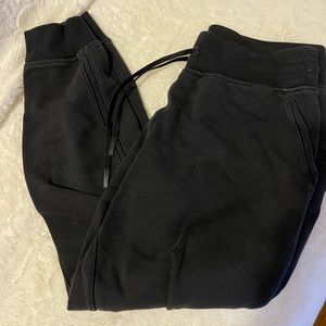 lululemon black joggers